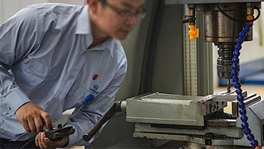 金萬碼巡檢手持終端在關(guān)鍵設(shè)施巡檢